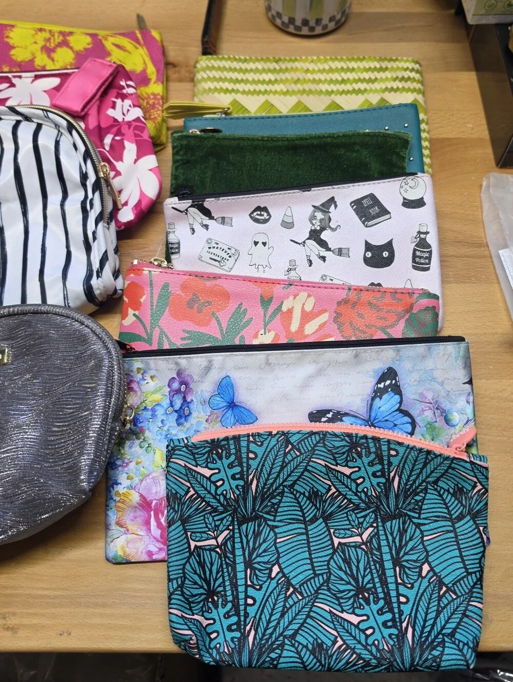 Large Lot Of Cosmetic Bags 15